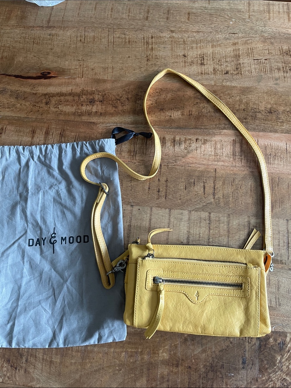 Day & Mood Bjork Crossbody Leather Purse Tons of Pockets